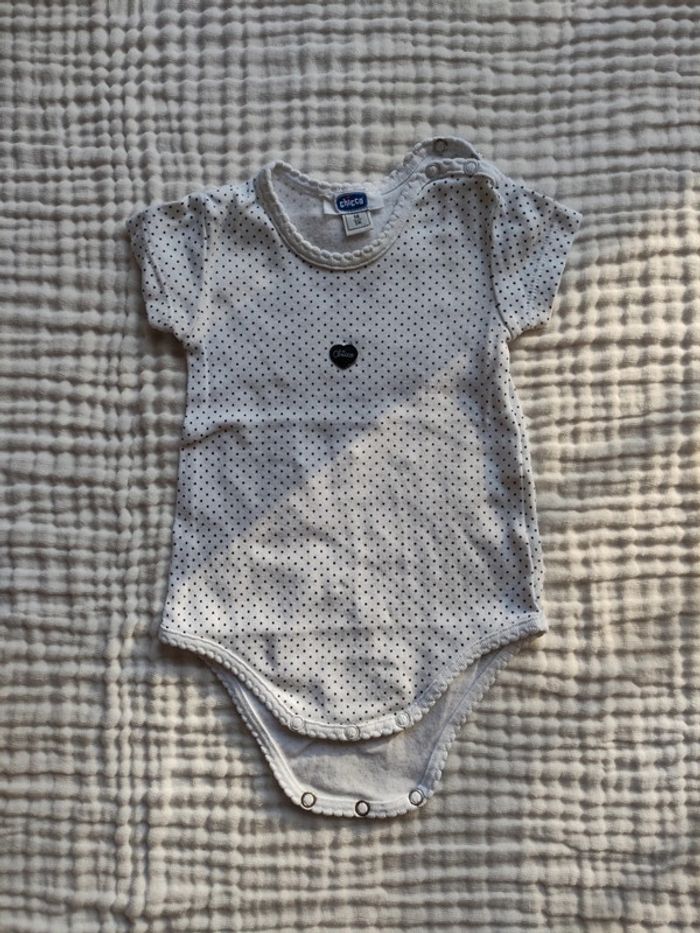 Bodie manches courtes fille 3 mois