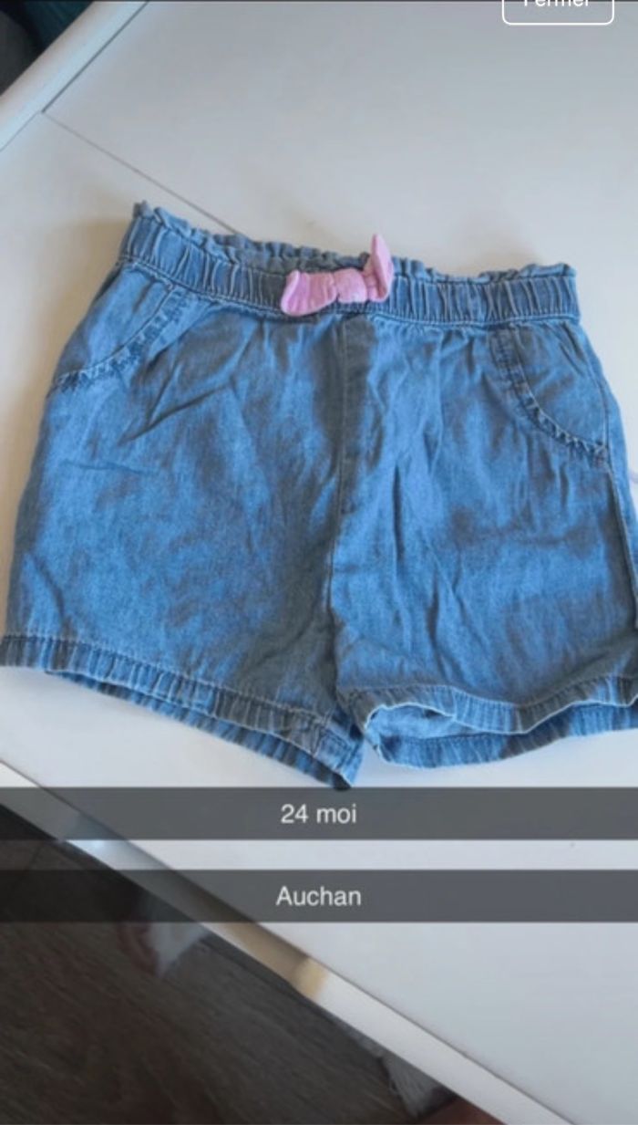 Short fille