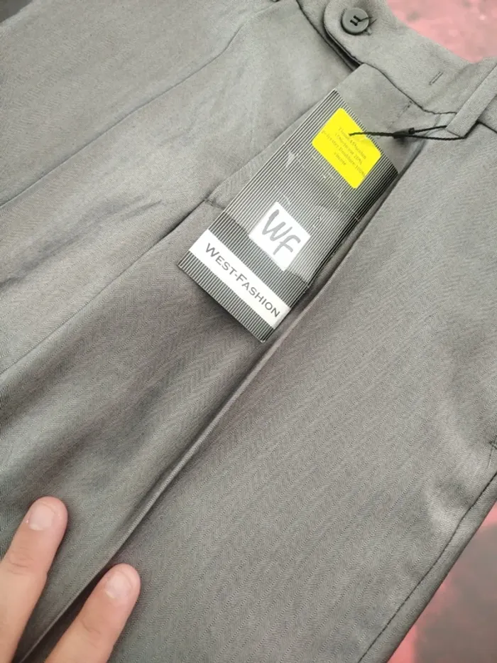 Pantalon de costume a pince argenté gris - photo numéro 2