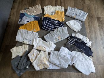 Lot de vêtements 1 mois