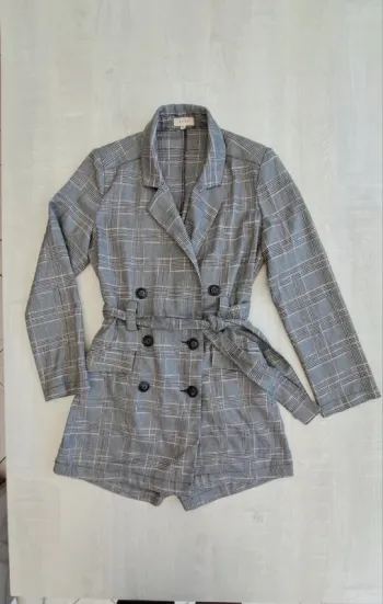 Combishort tailleur Kilky - élégante - taille M/L - Prince de Galles - ceinture