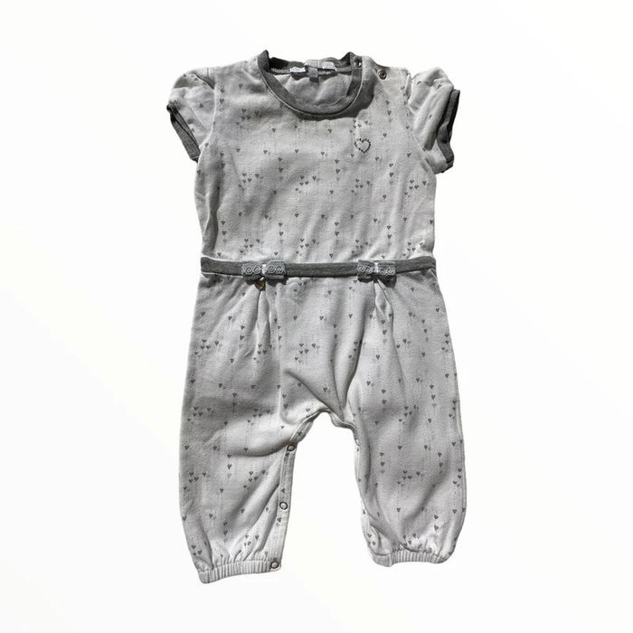 "Combinaison coeurs Gymp 3 mois TBE (11€) " - photo numéro 2