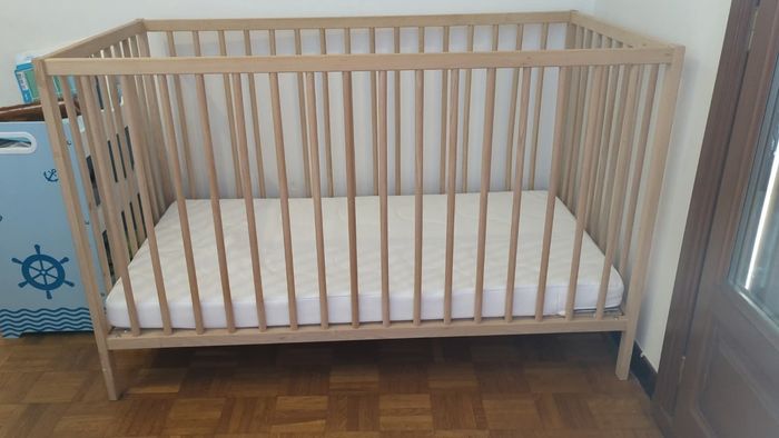 Lit bébé IKEA - photo numéro 2