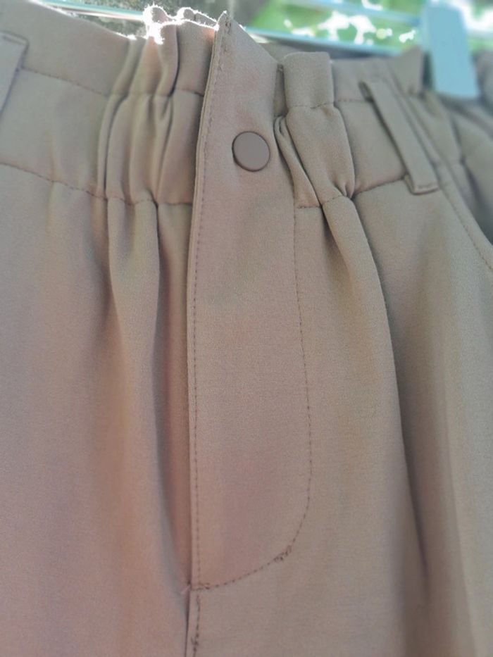 Pantalon carotte Only kaki tallle 38 - photo numéro 4