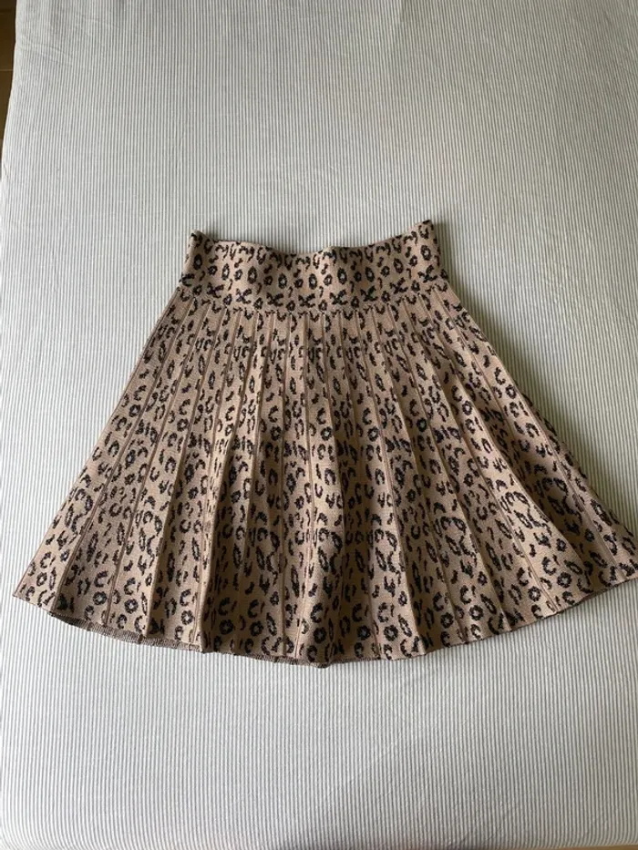Jupe leopard TU neuf May
