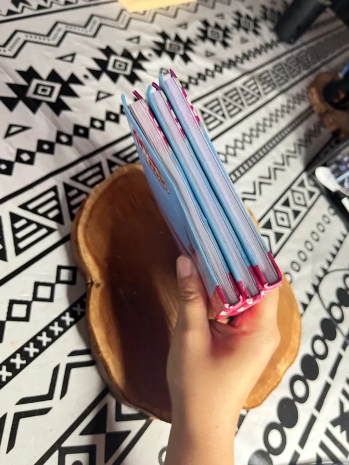 Lot livre de poche Mia ans Me - photo numéro 9