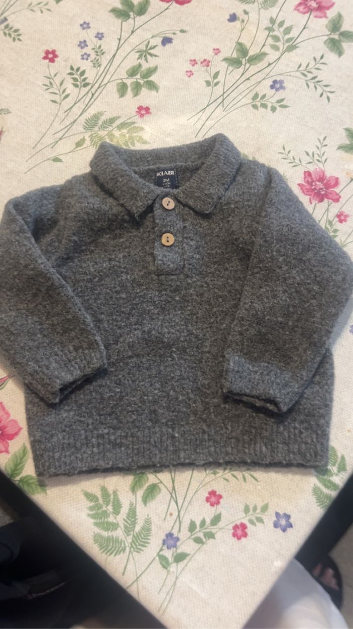 Pull pour bébé taille 3mois