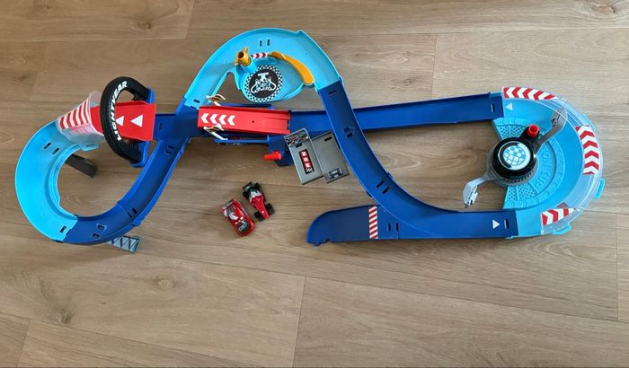 Circuit de courses cars - photo numéro 3