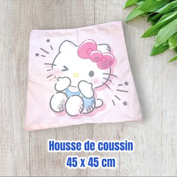 Housse de coussin hello Kitty