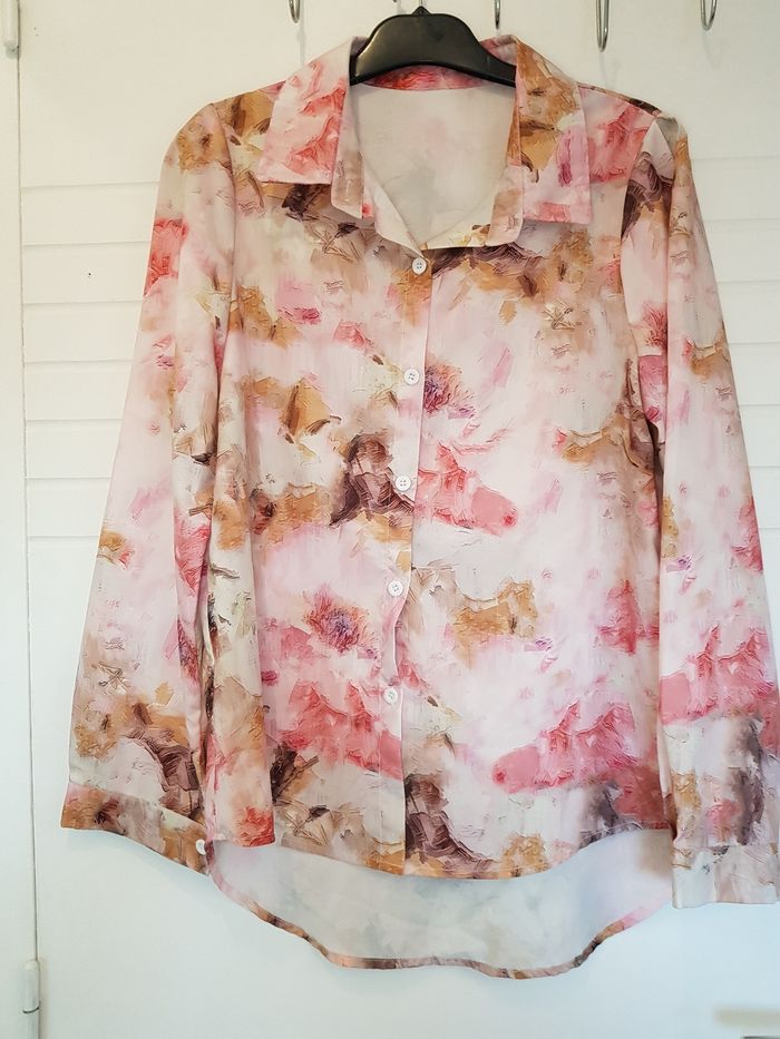 Chemisier fleuri manches longues