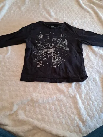 T-shirt noir manches longues – Kiabi – Taille 3 ans