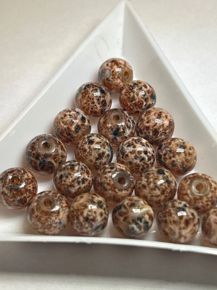 A263 déstockage 20 perles léopard marron verre 8mm
