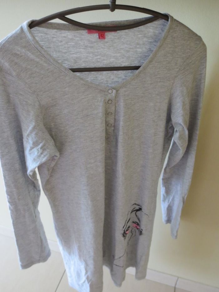 Pyjama gris chemise de nuit