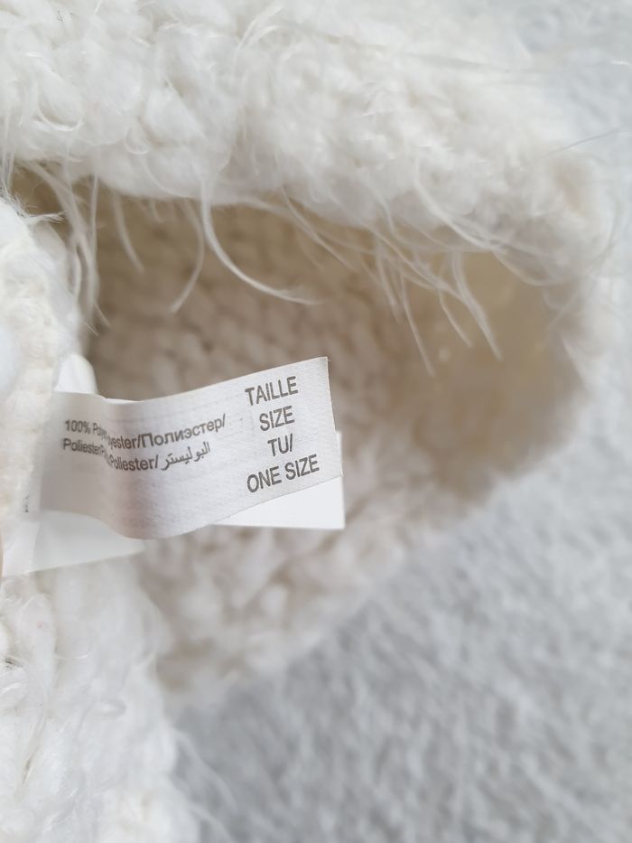 Tour de cou blanc - photo numéro 4