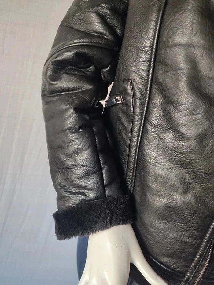 Manteau noir - photo numéro 4