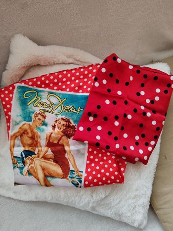 2 foulards tour de cou 