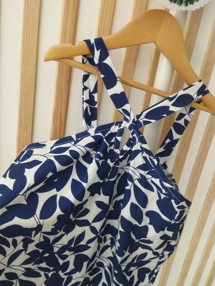 Robe neuve 10ans bleue blanche - photo numéro 2