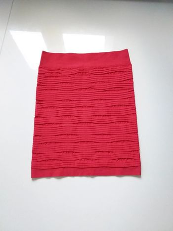 Jupe moulante rose taille M Neuf