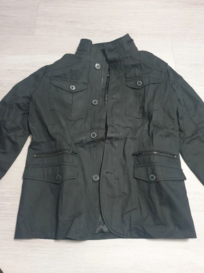 Veste Celio