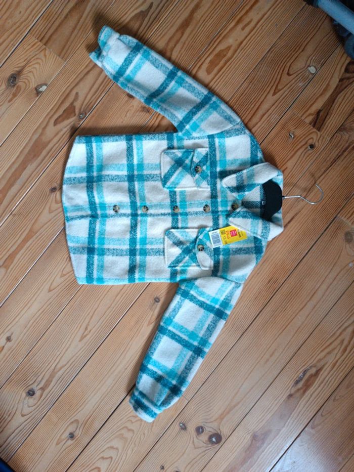 Veste fille 10 ans neuve avec étiquette