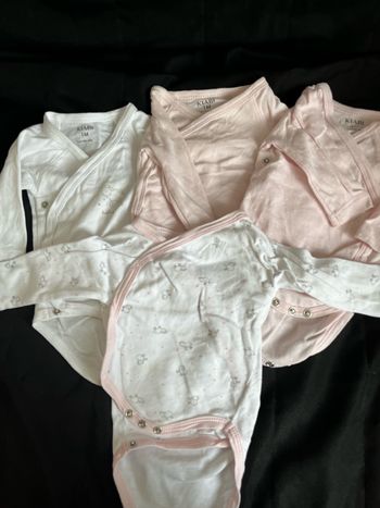 Lot 4 bodies manches longues