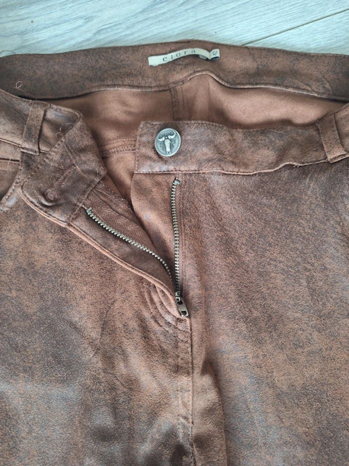 Pantalon femme taille 42 Elora imitation daim - photo numéro 6