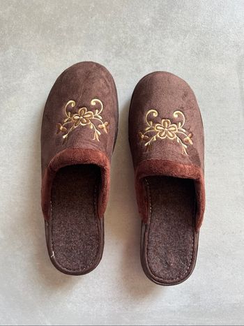 Pantoufles marrons