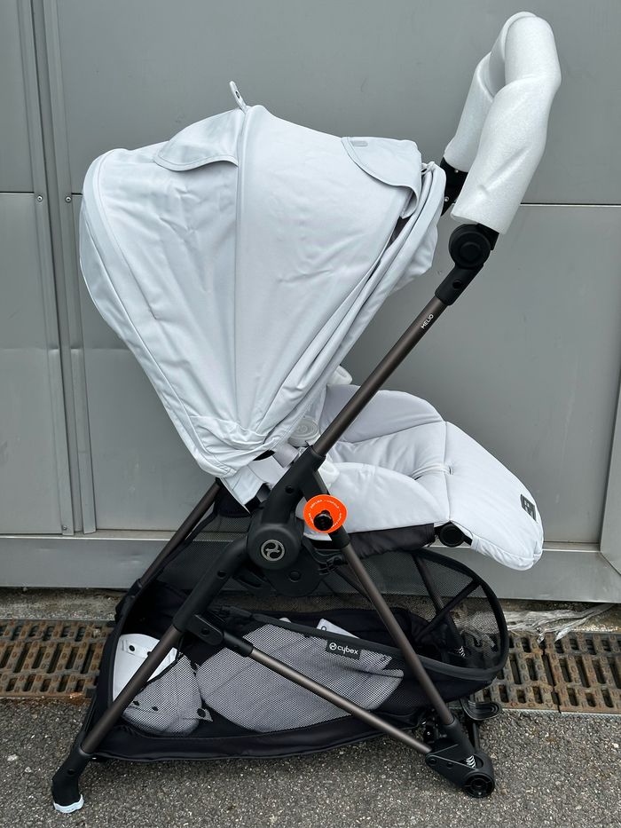 Poussette melio 4 fog grey cybex neuve sous carton - photo numéro 2