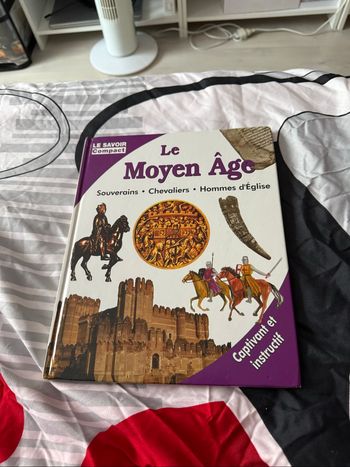 Livre le Moyen Âge