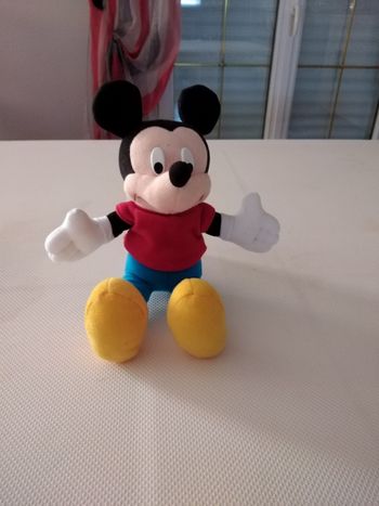 Peluche Mickey