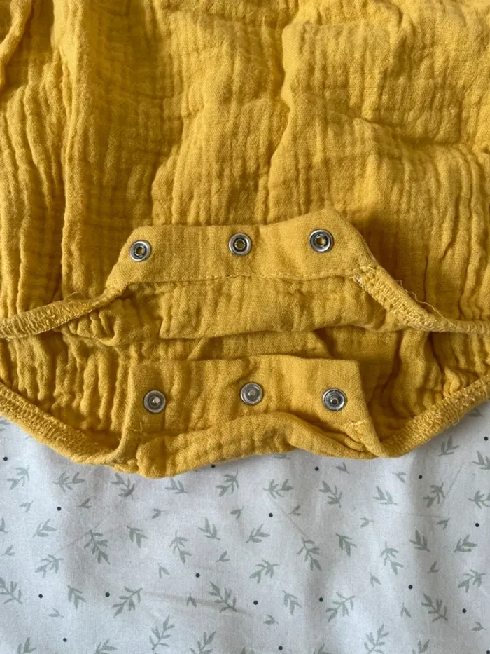 Combinaison jaune Bout’chou 6 mois - photo numéro 2