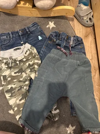 Lot de pantalons garcon 18 mois