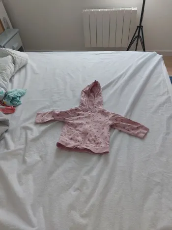 Veste à capuche fille 18mois