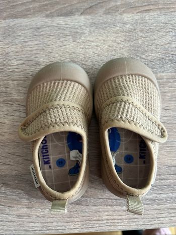 Chaussons de marche kiabi taille 19