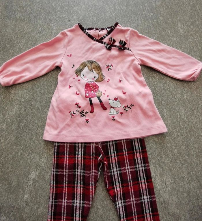 Ensemble bébé fille 6 mois comme neuf Noël