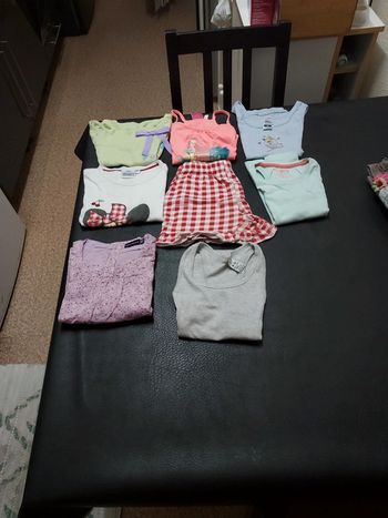Lot de 26 vêtements été fille 4 ans