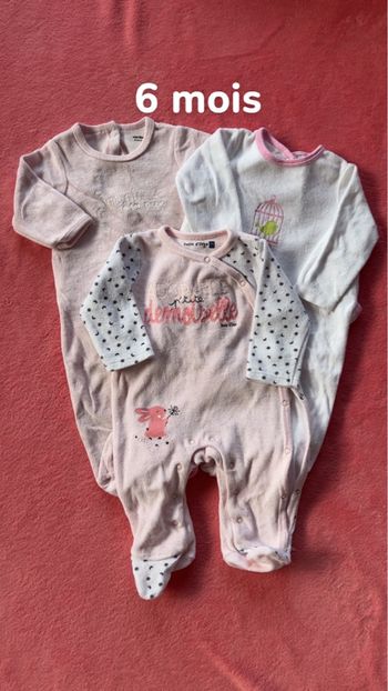 Lot de pyjamas