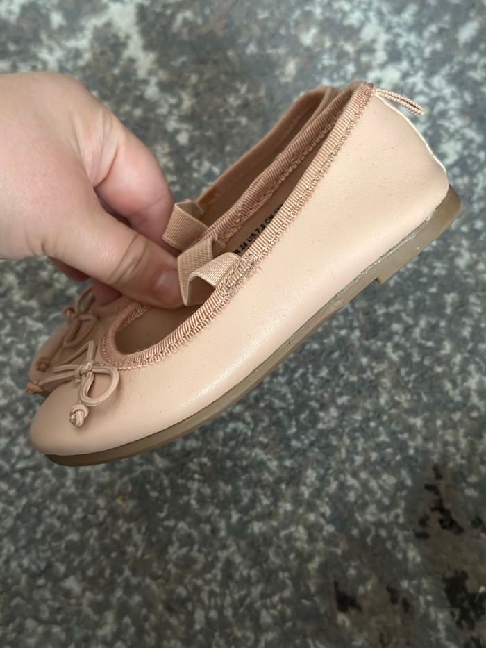 Ballerines H&M Taille 24 - photo numéro 2