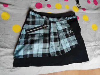 Mini Jupe à carreaux noir et bleu clair T2