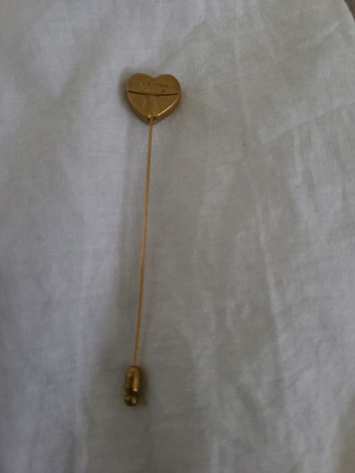 Broche pic épingle à chapeau   Agatha forme cœur avec sa pochette - photo numéro 7