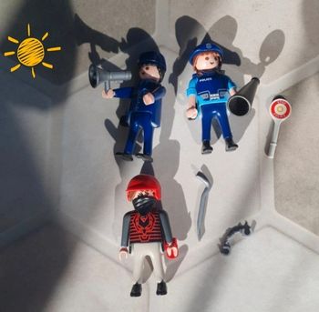 2 policiers et 1 voleur 💨