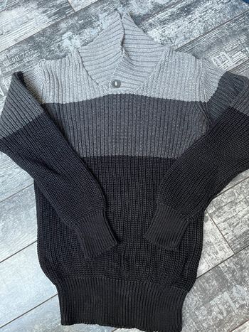 Pull col montant