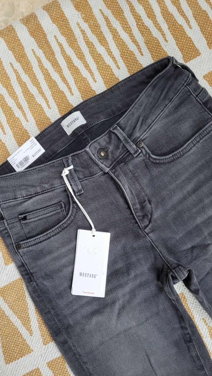 Jean skinny 36 - photo numéro 3