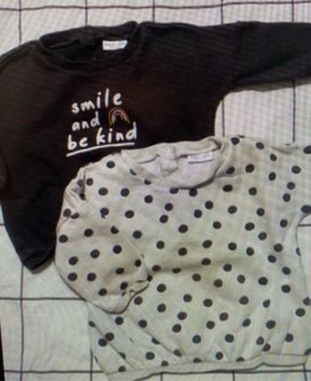 Lot 2 sweats next baby 6 mois