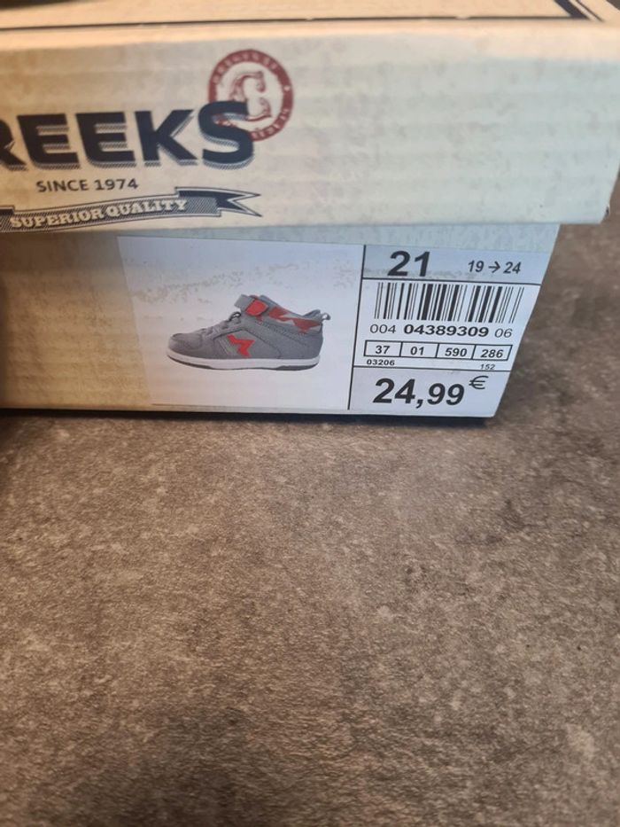 Chaussure taille 21 - photo numéro 3