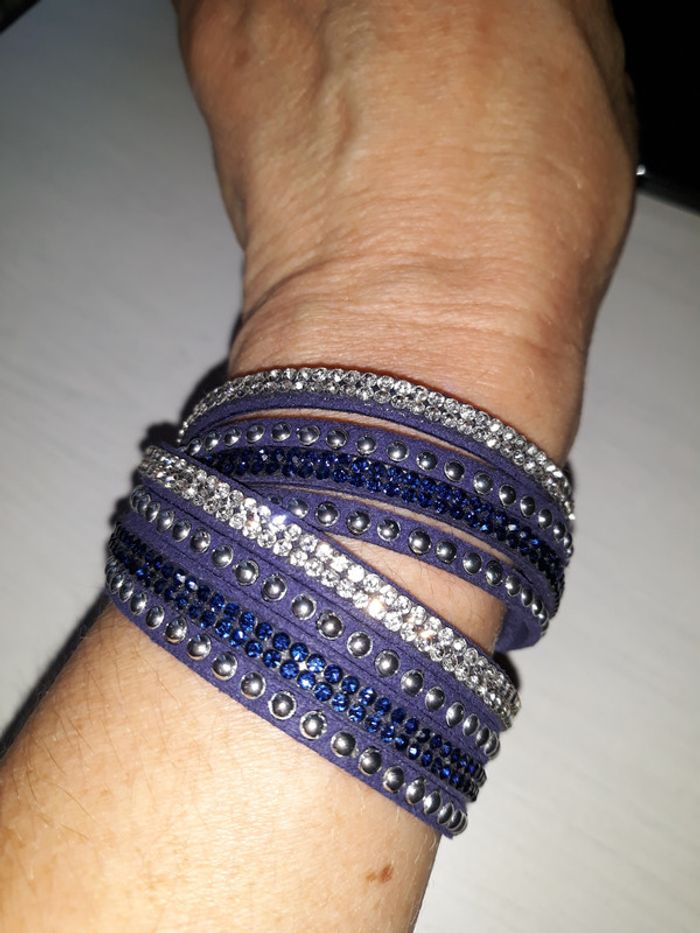 Magnifique bracelet neuf en strass - photo numéro 2