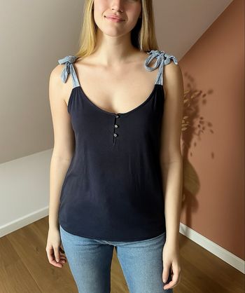 💜 Débardeur bleu marine Kiabi taille L 💜