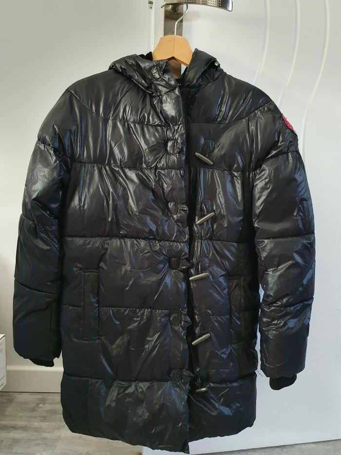 Manteau noir avec boutons - photo numéro 7