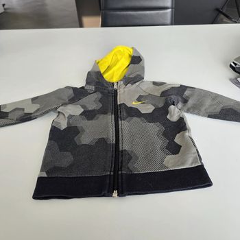 Gilet zippé à capuche - nike - 12/18 mois