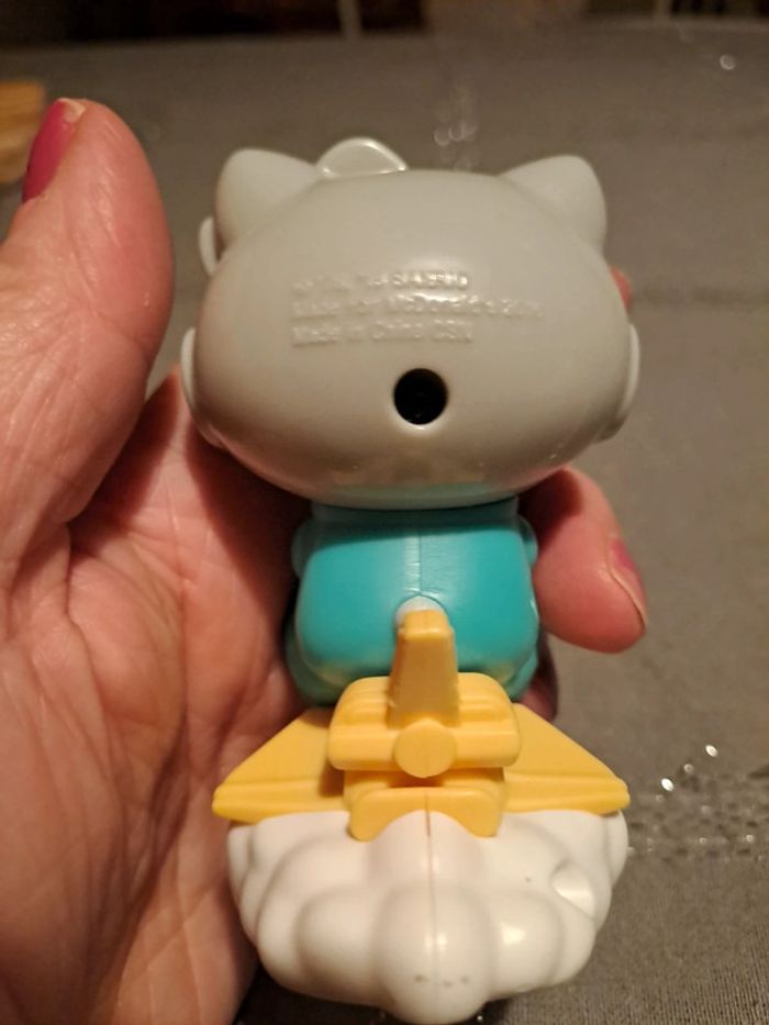 Figurine hello kitty véhicule à friction - photo numéro 3